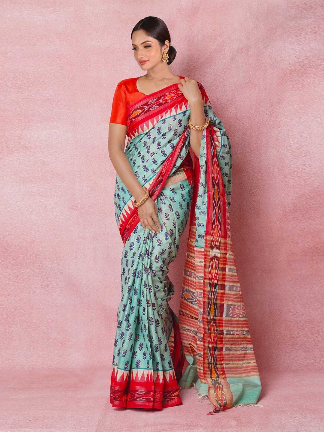 

Unnati Silks Ethnic Motifs Printed Pure Silk Handloom Tussar Saree, Blue