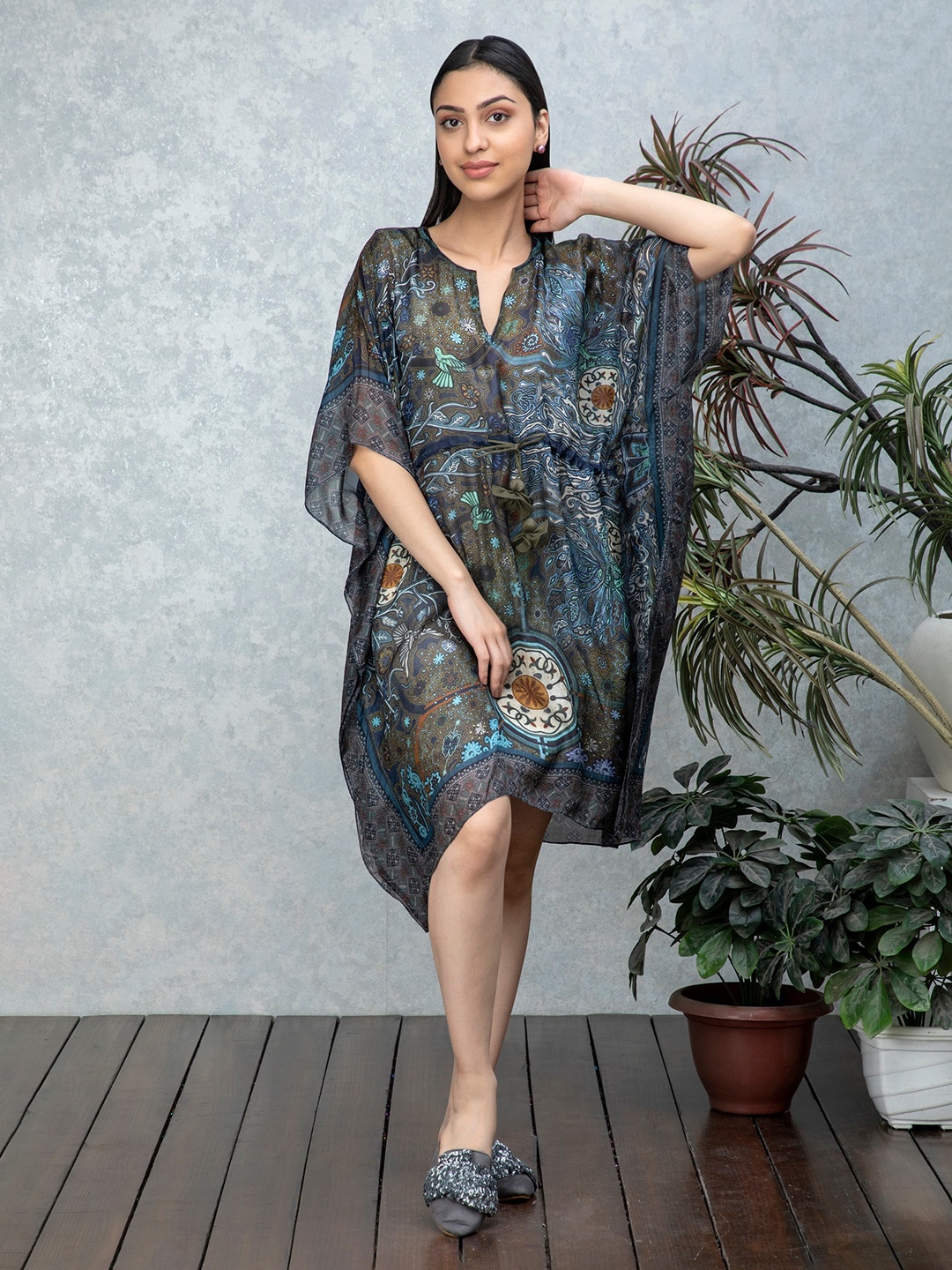 

Rhe-Ana Ethnic Motifs Printed Mandarin Collar Flared Sleeves Kaftan Dress, Olive