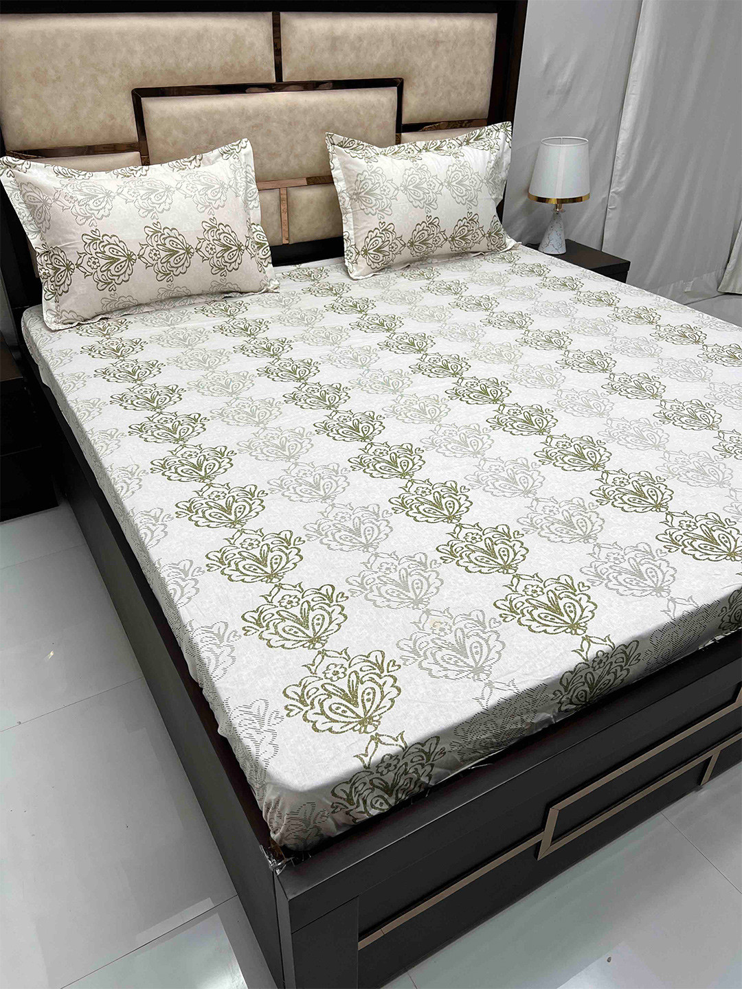 

Pure Decor Sapphire Green Printed Cotton 300 TC Fitted King Bedsheet with 2 Pillow Covers