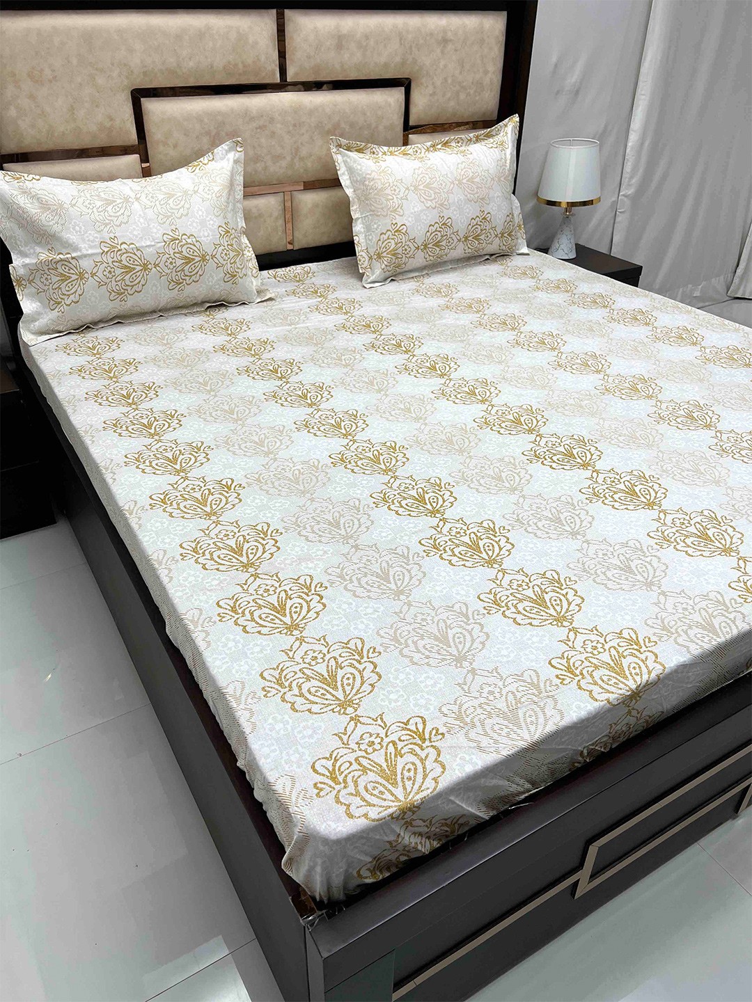 

Pure Decor Sapphire Yellow Printed Cotton 300 TC Fitted King Bedsheet with 2 Pillow Covers