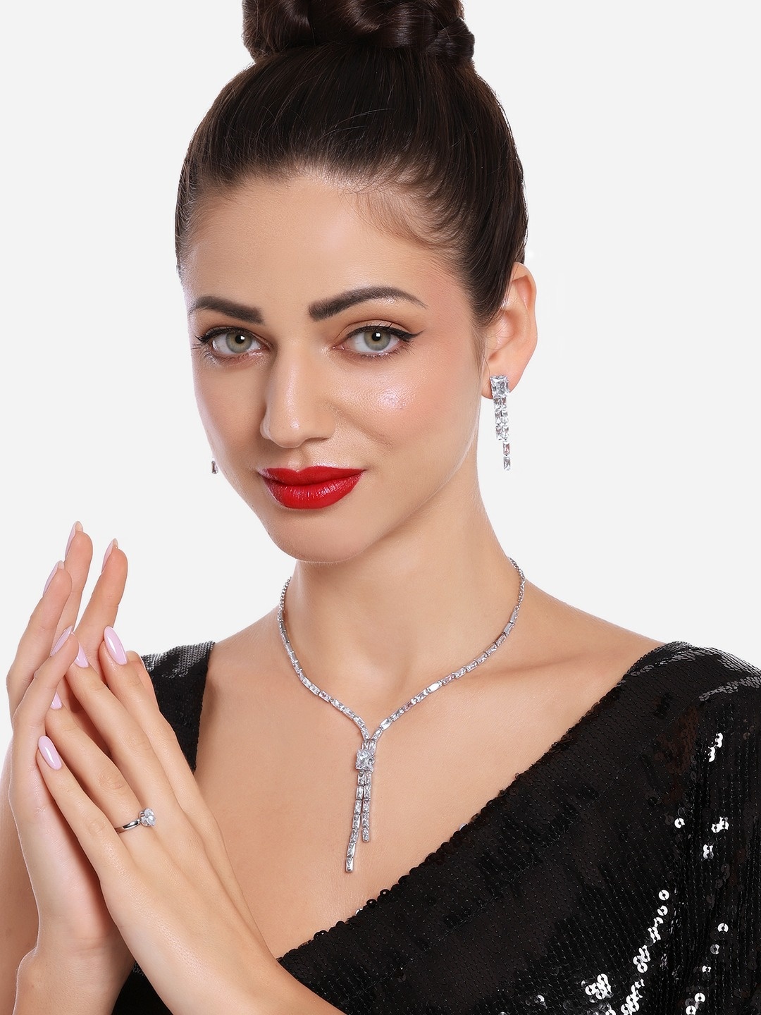 

Zaveri Pearls Silver-Plated CZ Stone-Studded Brass Jewellery Set