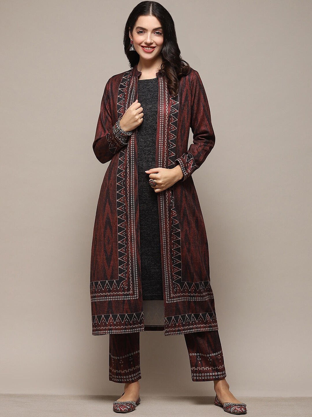 

Biba Sleeveless Straight Kurta with Trousers & Jacket, Black