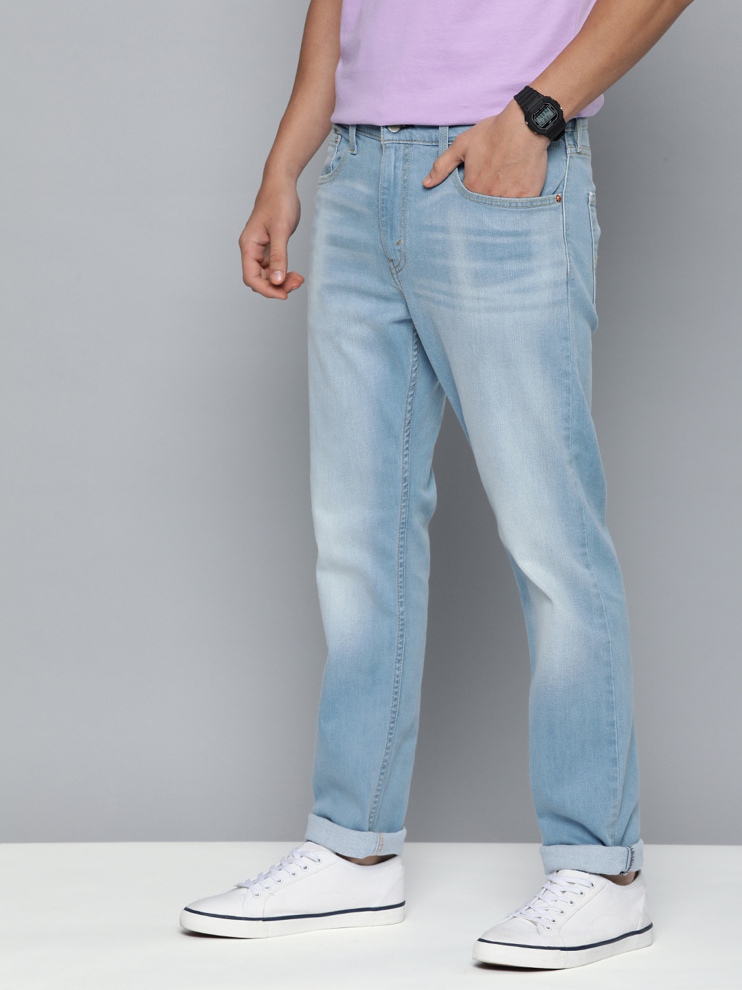 

Levis Men 512 Slim Tapered Fit Light Fade Stretchable Jeans, Blue
