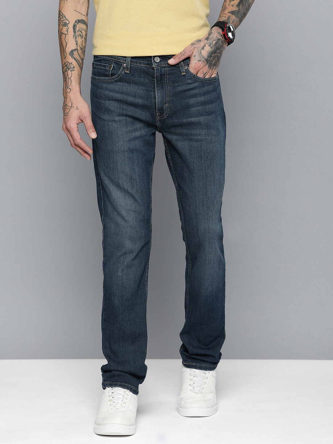 

Levis Men 511 Slim Fit Light Fade Stretchable Jeans, Navy blue