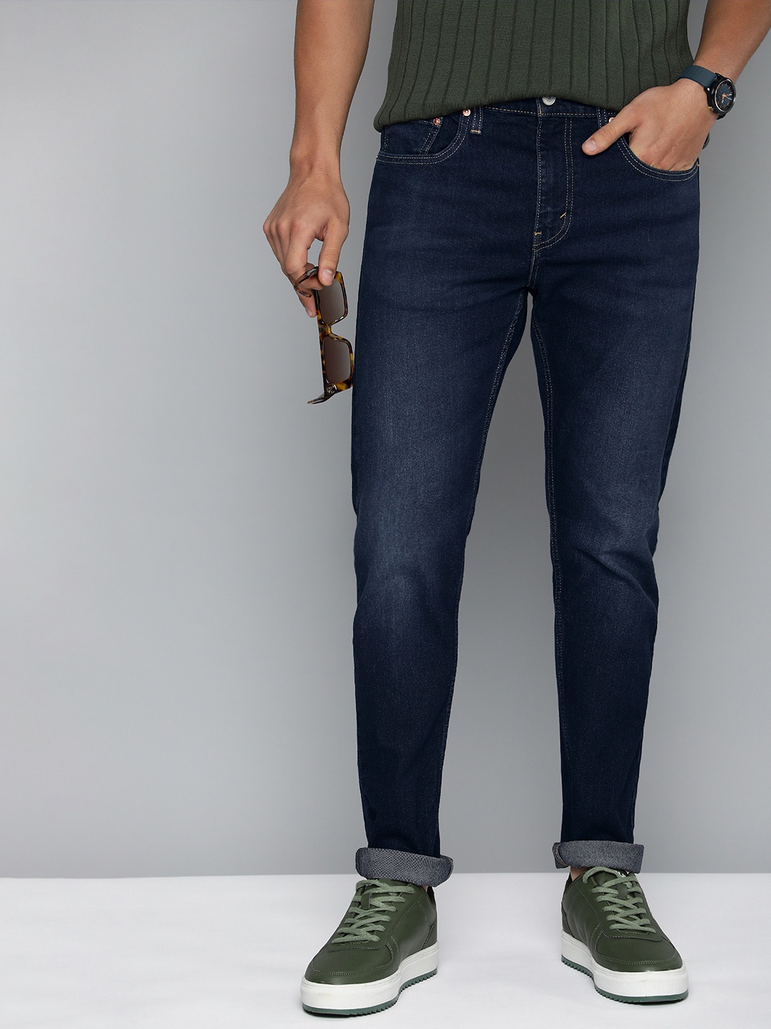 

Levis Men 512 Slim Fit Light Fade Stretchable Jeans, Blue