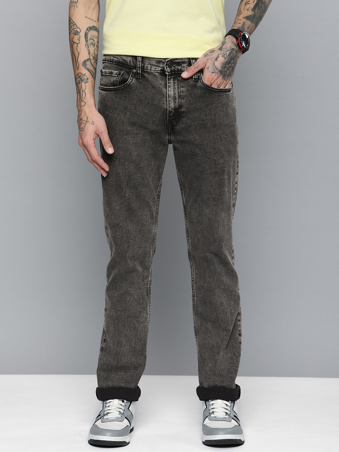 Levis Men Mid-Rise 511 Slim Fit Light Fade Stretchable Jeans, Black