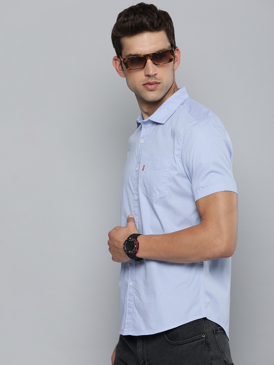 

Levis Pure Cotton Solid Slim Fit Opaque Casual Shirt, Blue