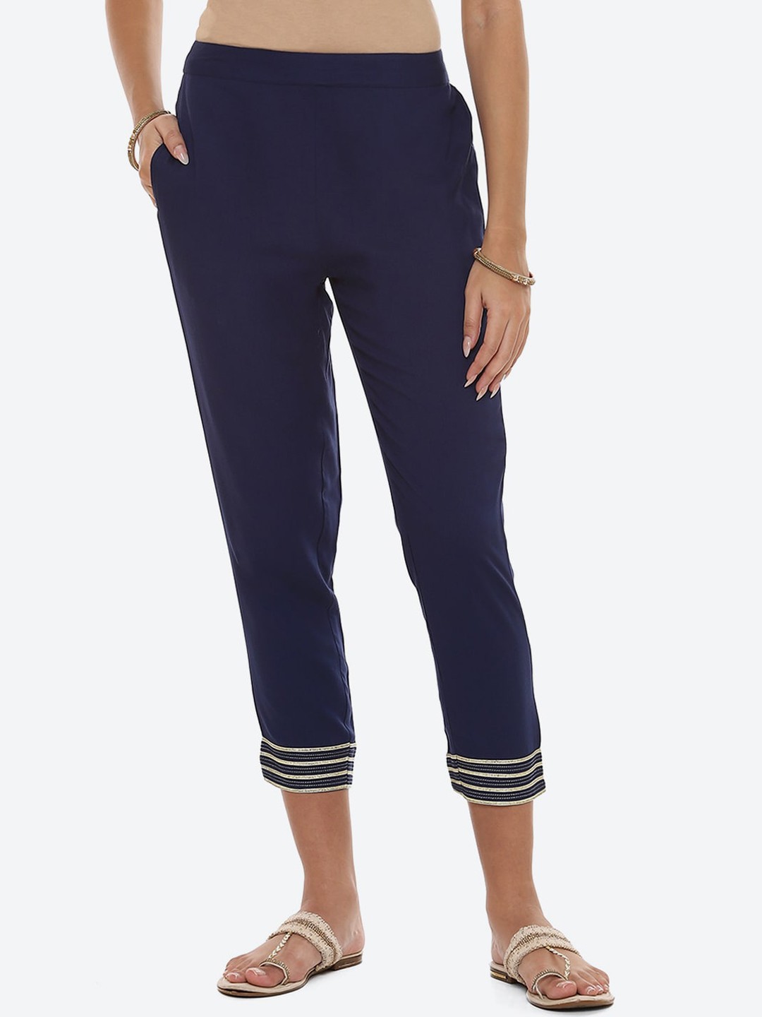 

2Bme Women Mid Rise Cigarette Trousers, Navy blue