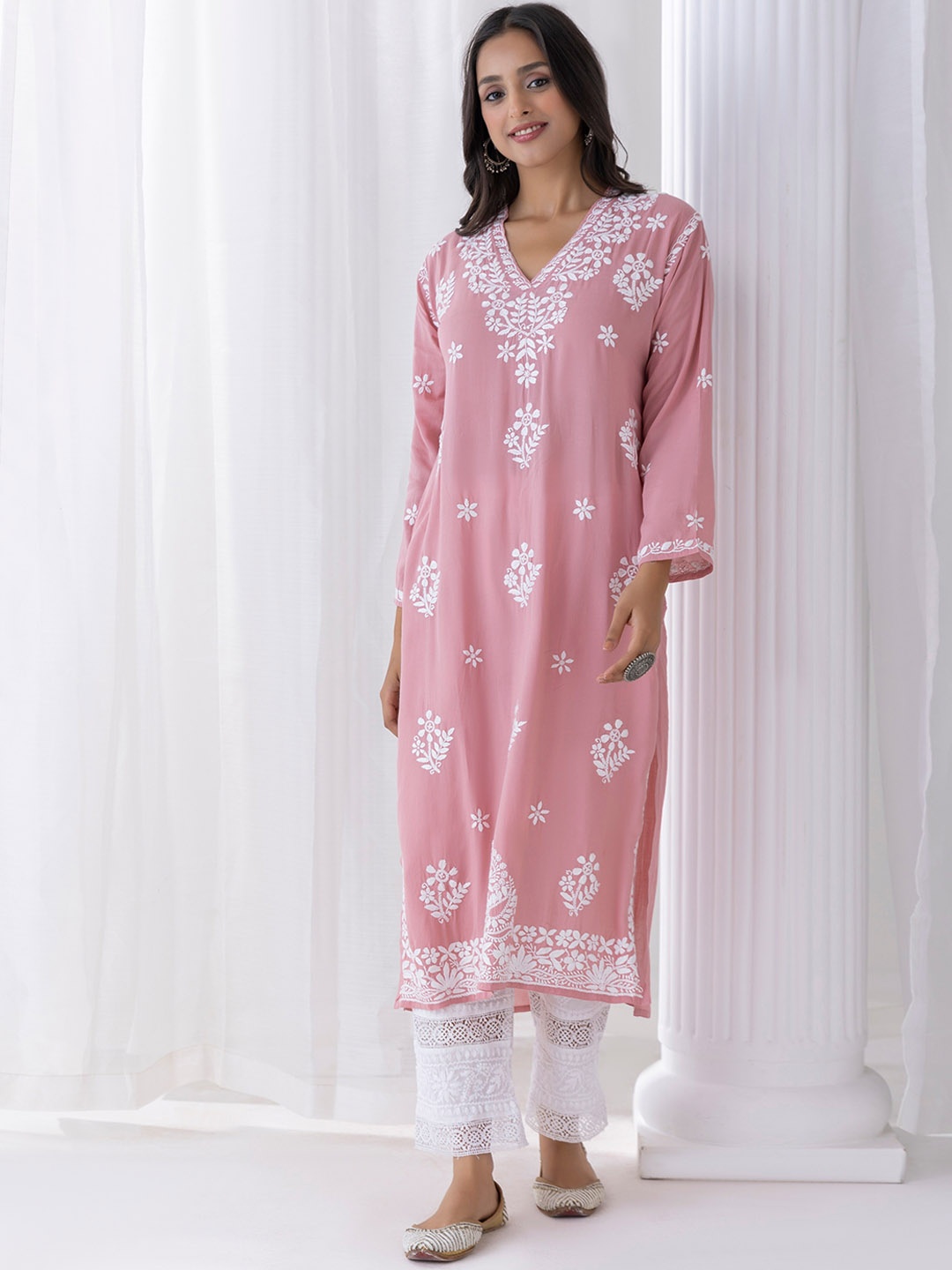 

HOUSE OF KARI Floral Embroidered Fizaa Chikankari Pure Cotton Straight Kurta, Pink