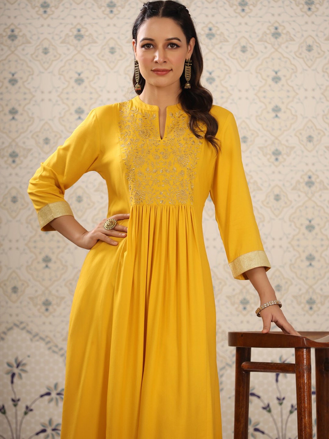 

Ode by House of Pataudi Mustard Yellow Floral Embroidered Pleated A-Line Kurta