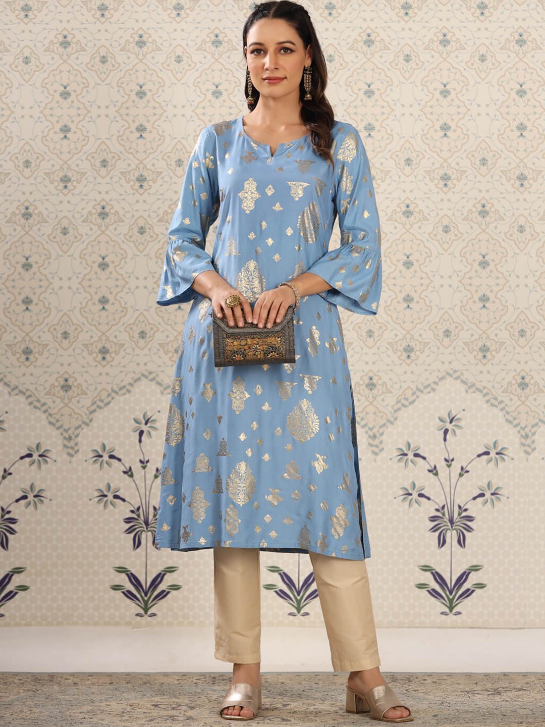 

Ode by House of Pataudi Blue Ethnic Motifs Foil Printed Bell Sleeves Straight Kurta