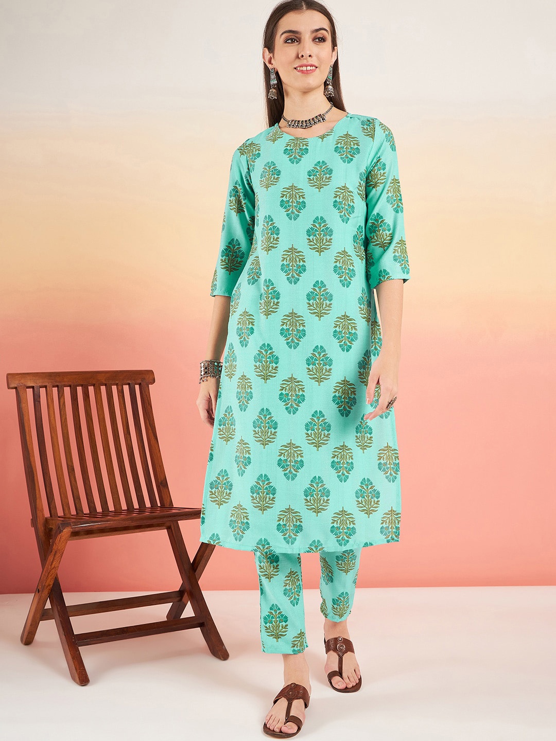 

Sangria Turquoise Blue Ethnic Motifs Printed Straight Kurta With Trouser