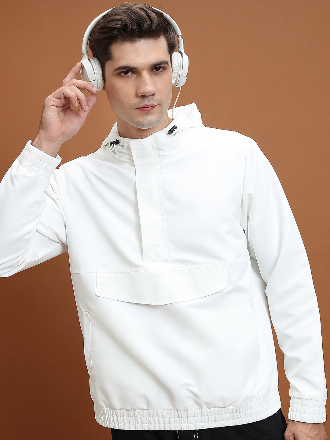 

HIGHLANDER Hooded Bomber Jacket, White