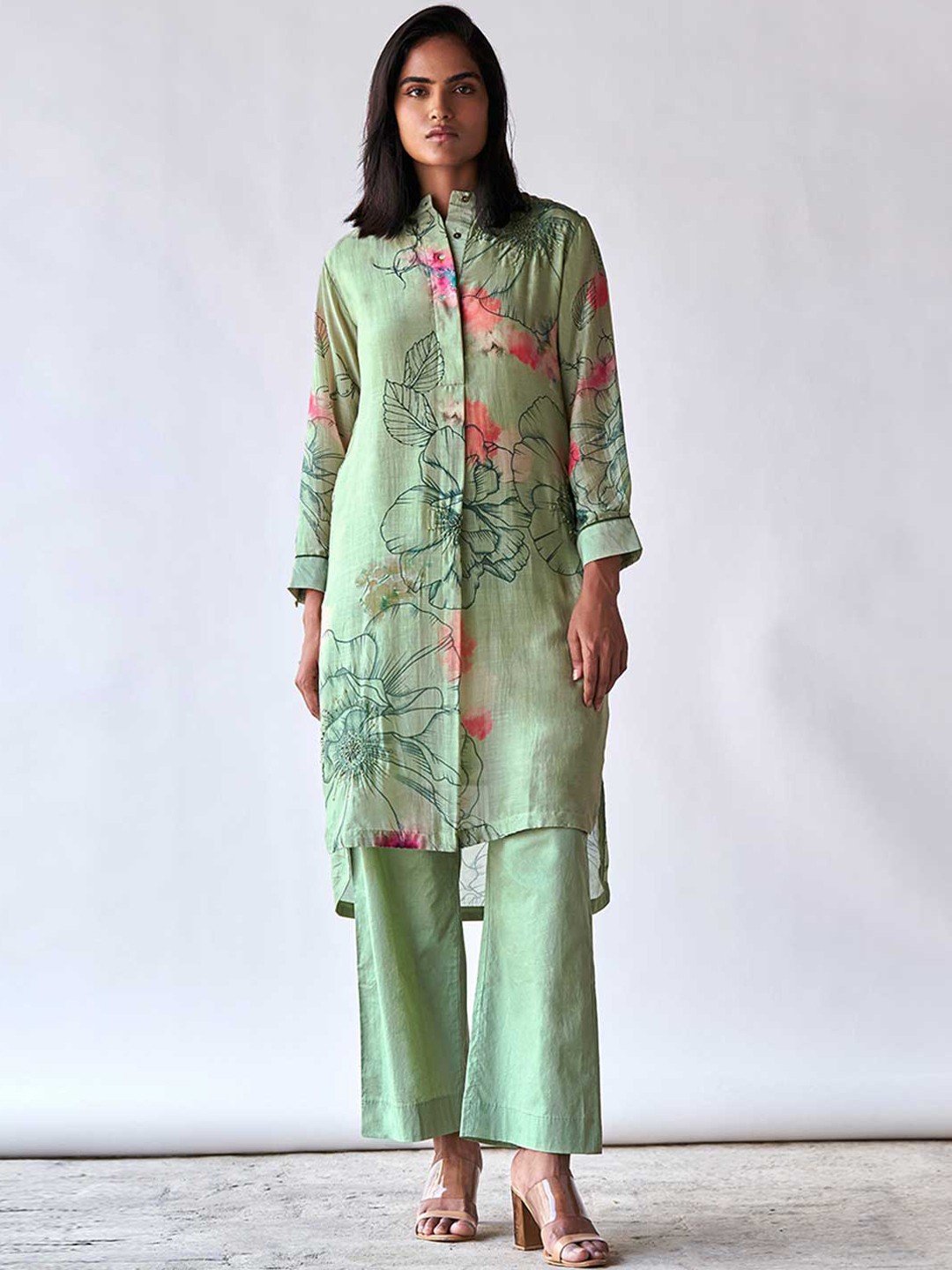 

Ganga Floral Printed Band Collar Silk Straight Kurta With Palazzo, Green