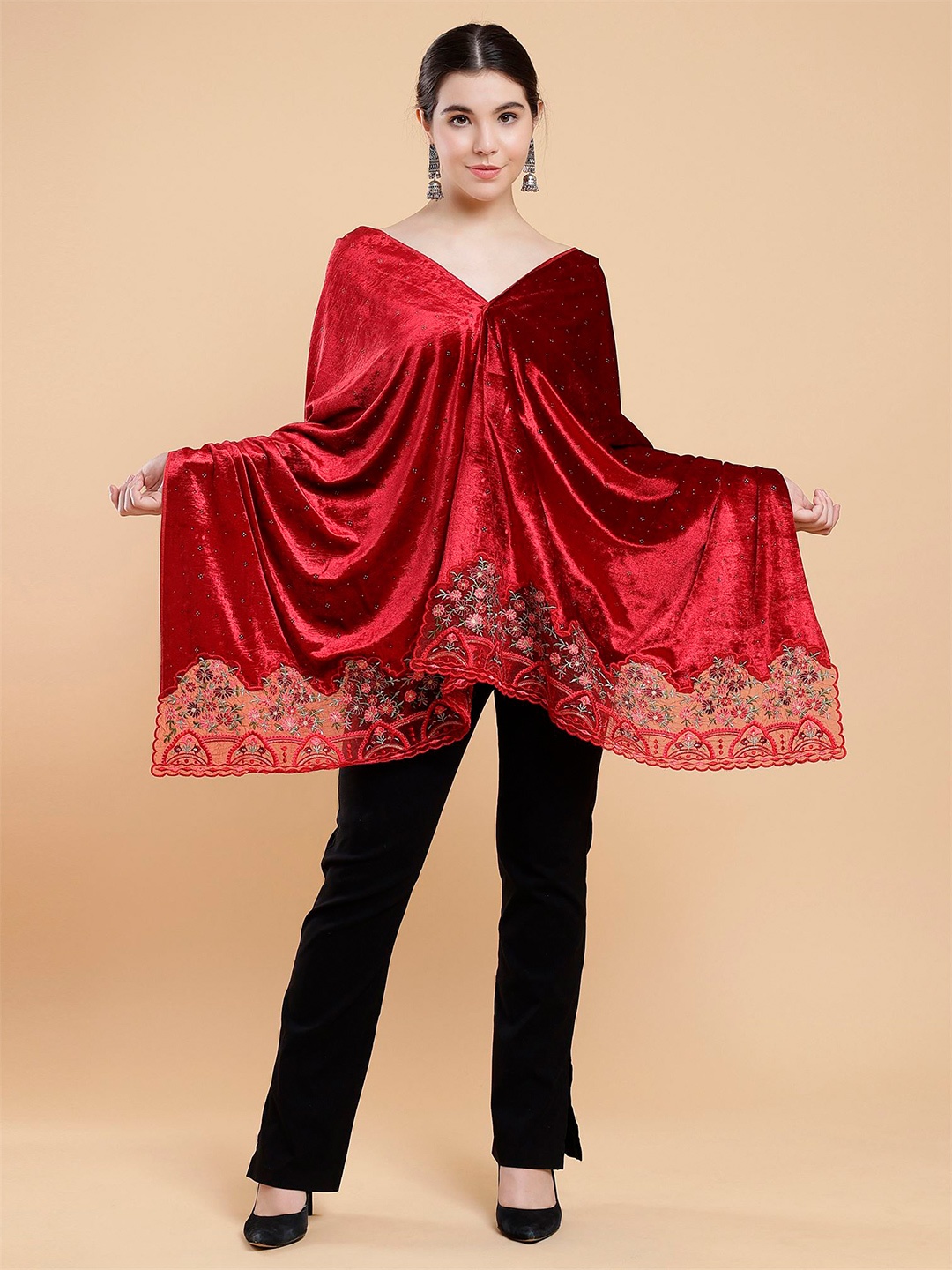 

Moda Chales Ethnic Motifs Embroidered Velvet Stole, Red