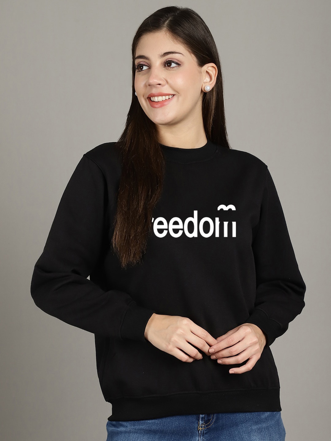 

GRACIT Typography Printed Round Neck Fleece Pullover, Black