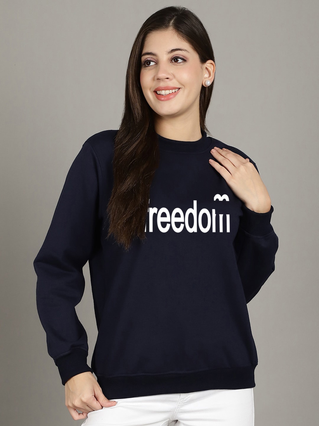 

GRACIT Typography Printed Round Neck Fleece Pullover, Navy blue