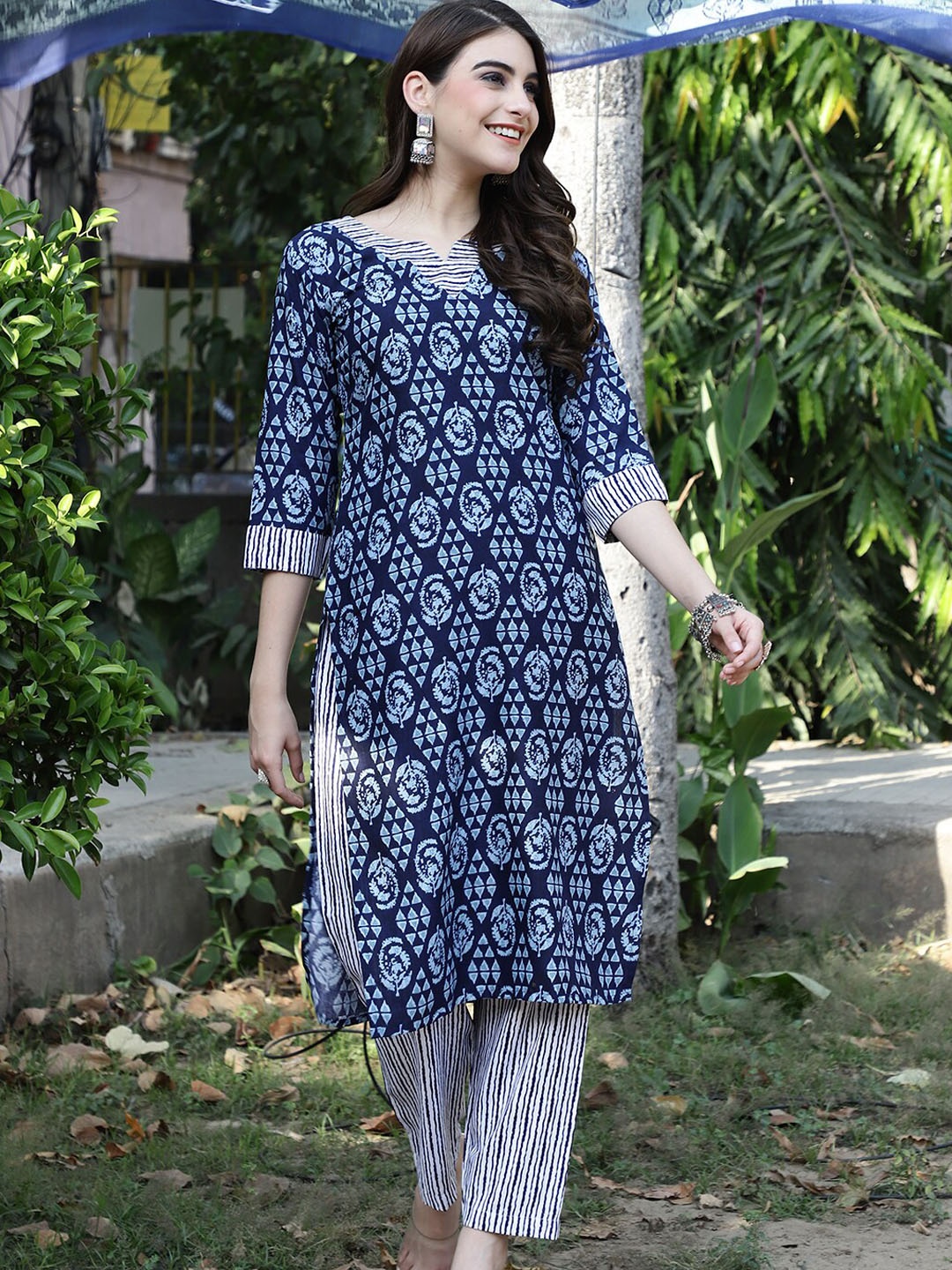 

KALINI Ethnic Motifs Printed Pure Cotton Straight Kurta & Trouser With Dupatta, Navy blue