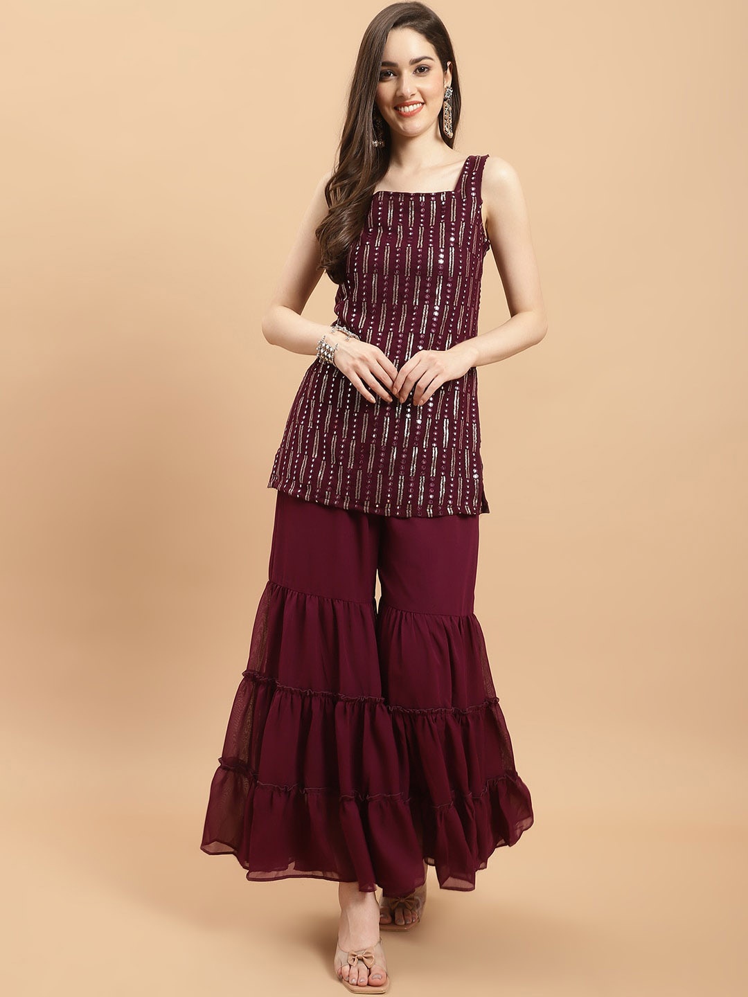 

Purple State Geometric Embroidered Regular Sequinned Kurti With Sharara & Dupatta, Magenta