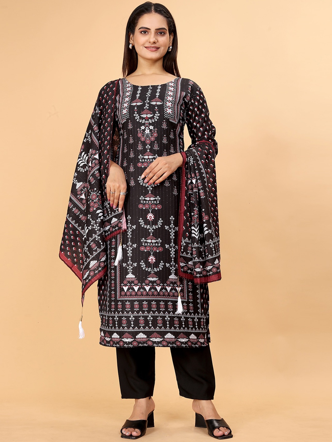 

N N ENTERPRISE Ethnic Motifs Printed Sequinned Kurta With Trousers & Dupatta, Black
