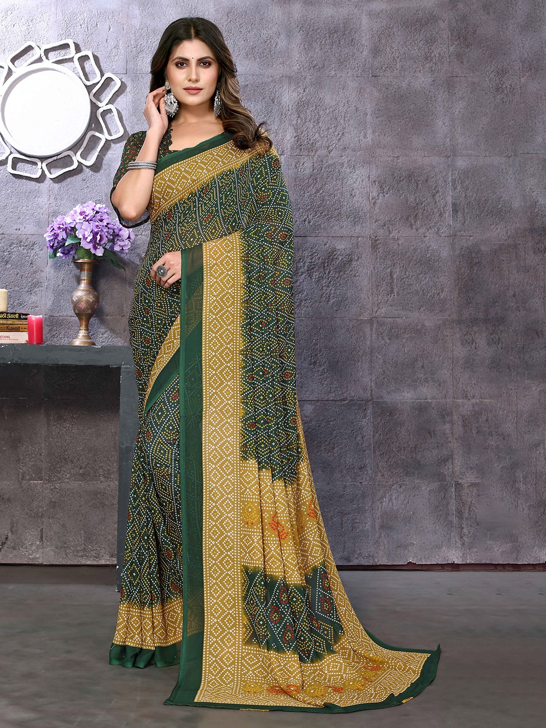 

KALINI Bandhani Printed Saree, Green