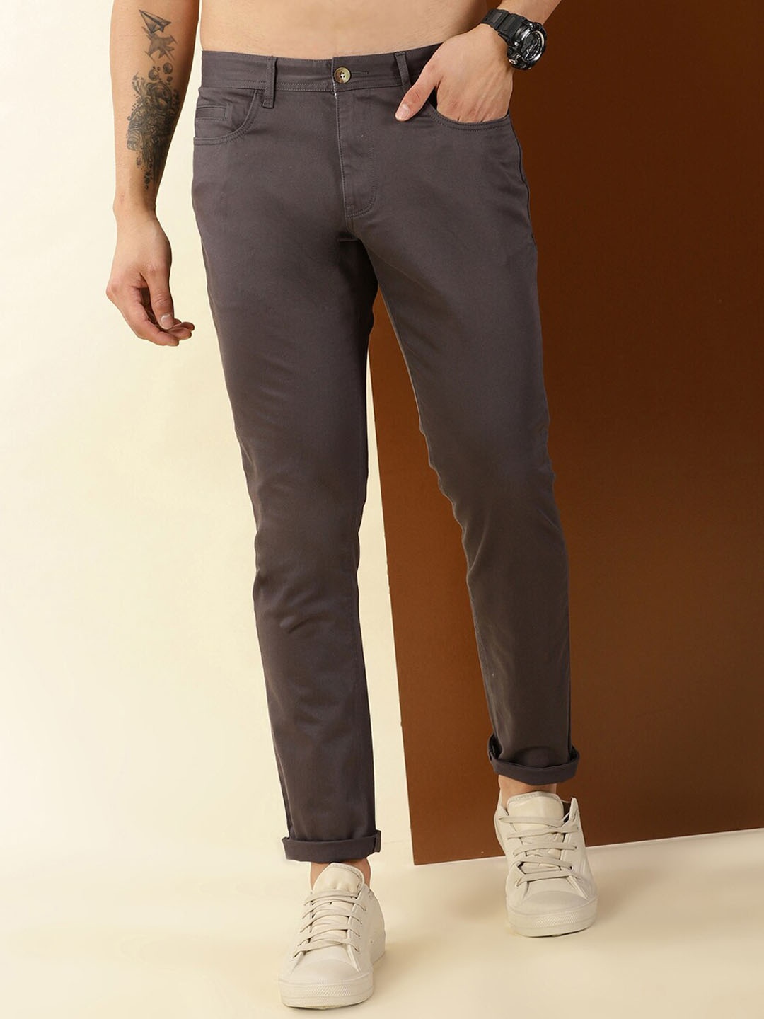 

Thomas Scott Men Classic Easy Wash Mid-Rise Chinos, Grey