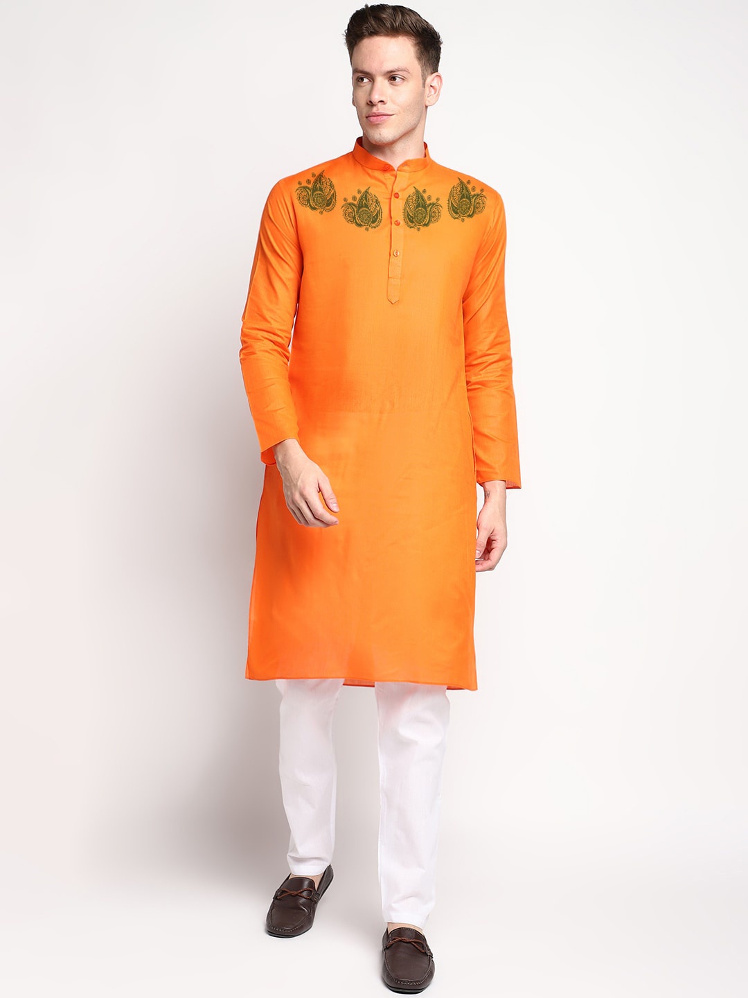 

DEVOILER Ethnic Motifs Printed Band Collar Regular Kurta With Pyjamas, Orange