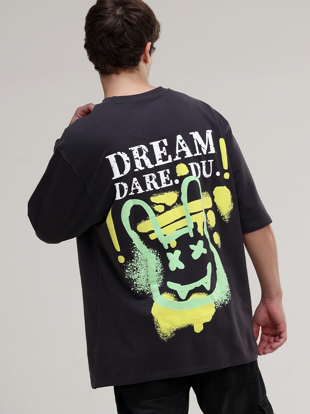 

VUDU Typography Printed Round Neck Drop-Shoulder Sleeves Cotton Oversized T-shirt, Black