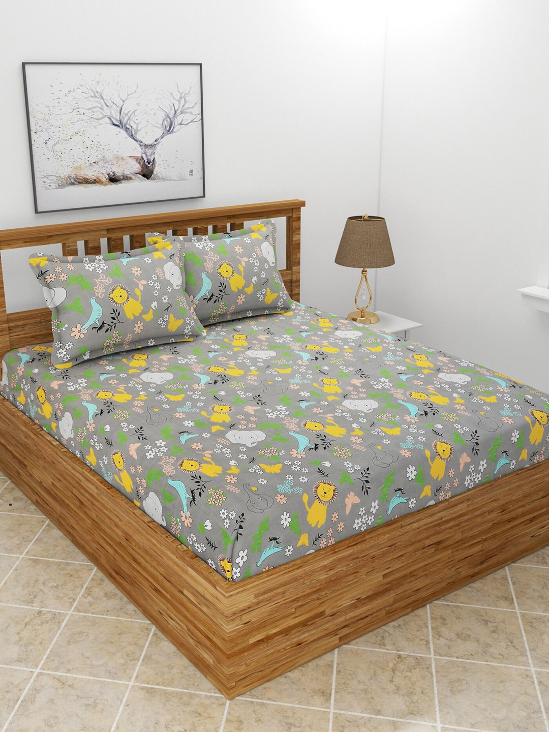 

BREVARD Grey & Yellow Cartoon Characters 210 TC Queen Bedsheet With 2 Pillow Covers