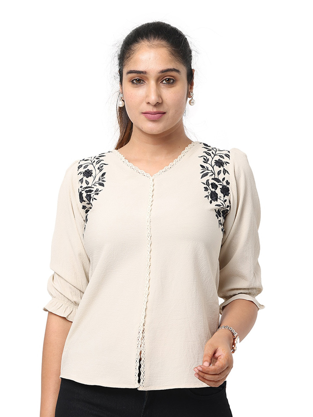 

GLORY & I Floral Printed Lace-Up Regular Top, Beige