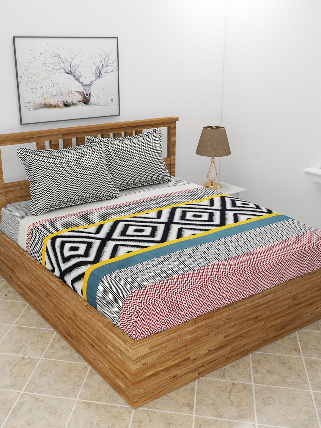 

BREVARD Black & Pink Geometric 210 TC King Bedsheet With 2 Pillow Covers