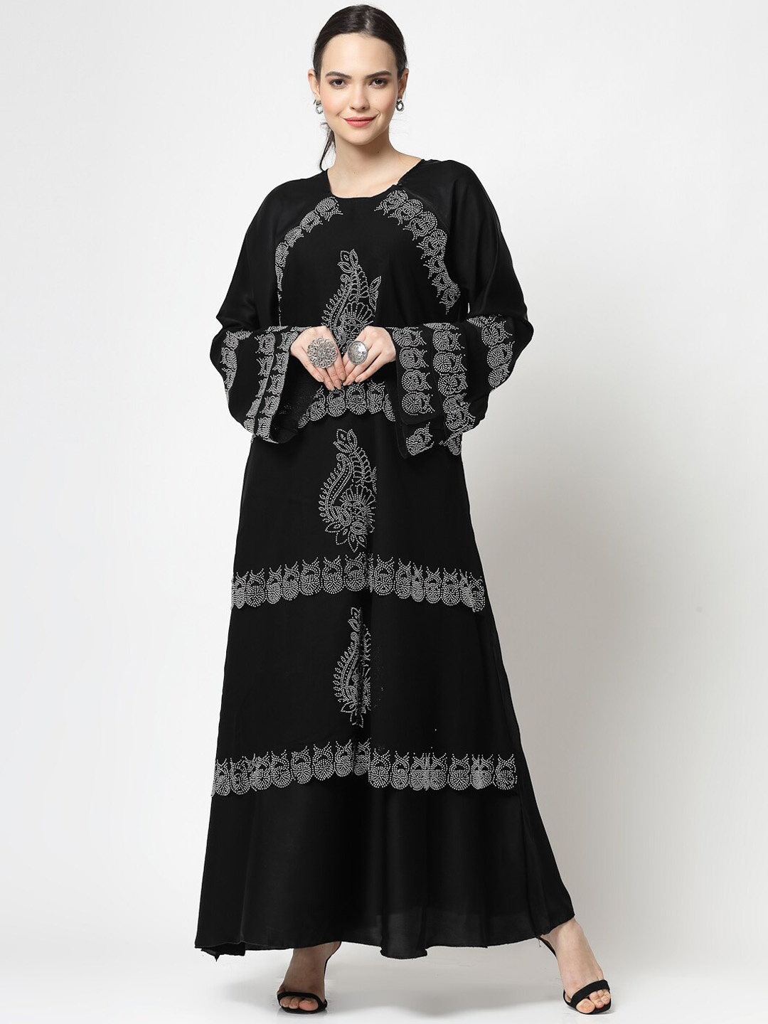 

KLOTTHE Embellished Burqa With Scarves, Black