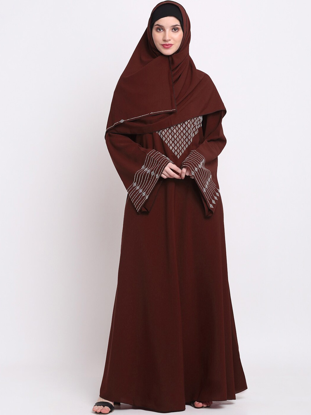 

KLOTTHE Embellished Burqa With Scarves, Maroon