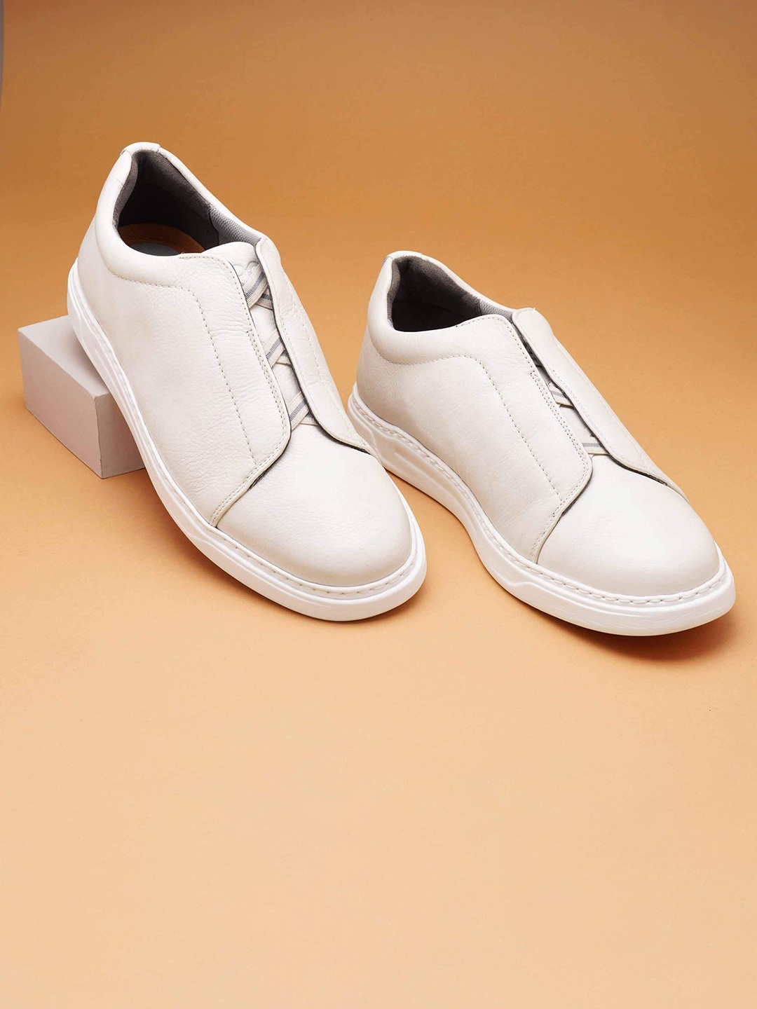 

Ruosh Men Nubuck Comfort Insole Basics Slip-On Sneakers, White