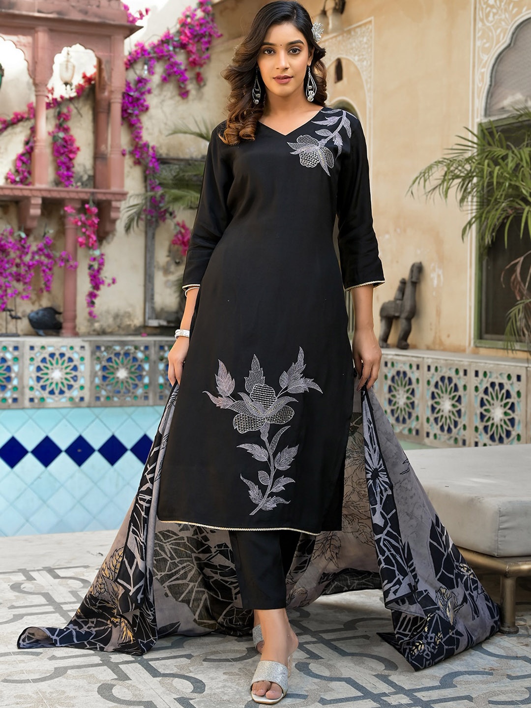 

Yufta Floral Embroidered Kurta With Trousers & Dupatta, Black