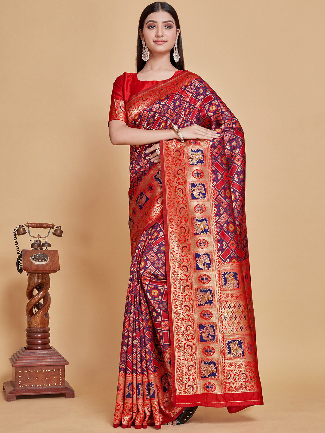 

MIMOSA Ethnic Motifs Woven Design Zari Patola Saree, Navy blue
