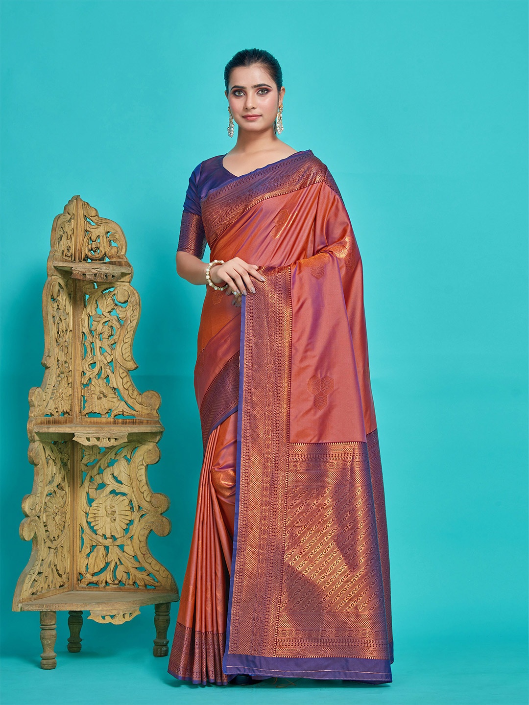 

MIMOSA Geometric Woven Design Zari Art Silk Kanjeevaram Saree, Maroon