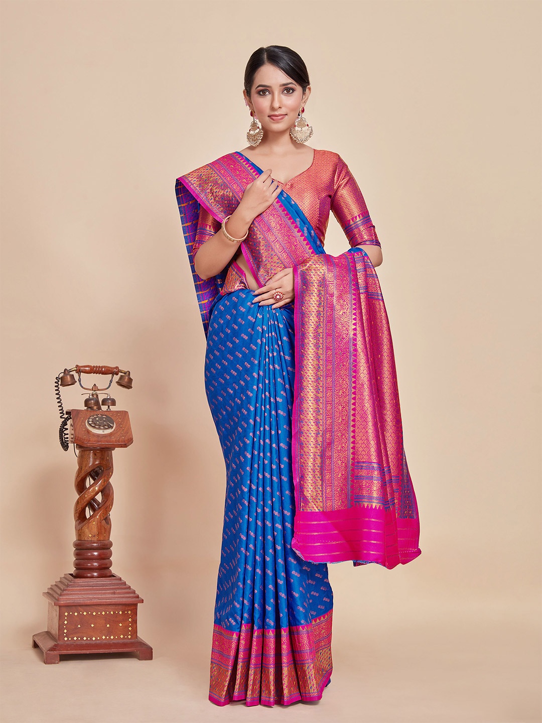 

MIMOSA Ethnic Motifs Woven Design Zari Kanjeevaram Saree, Blue