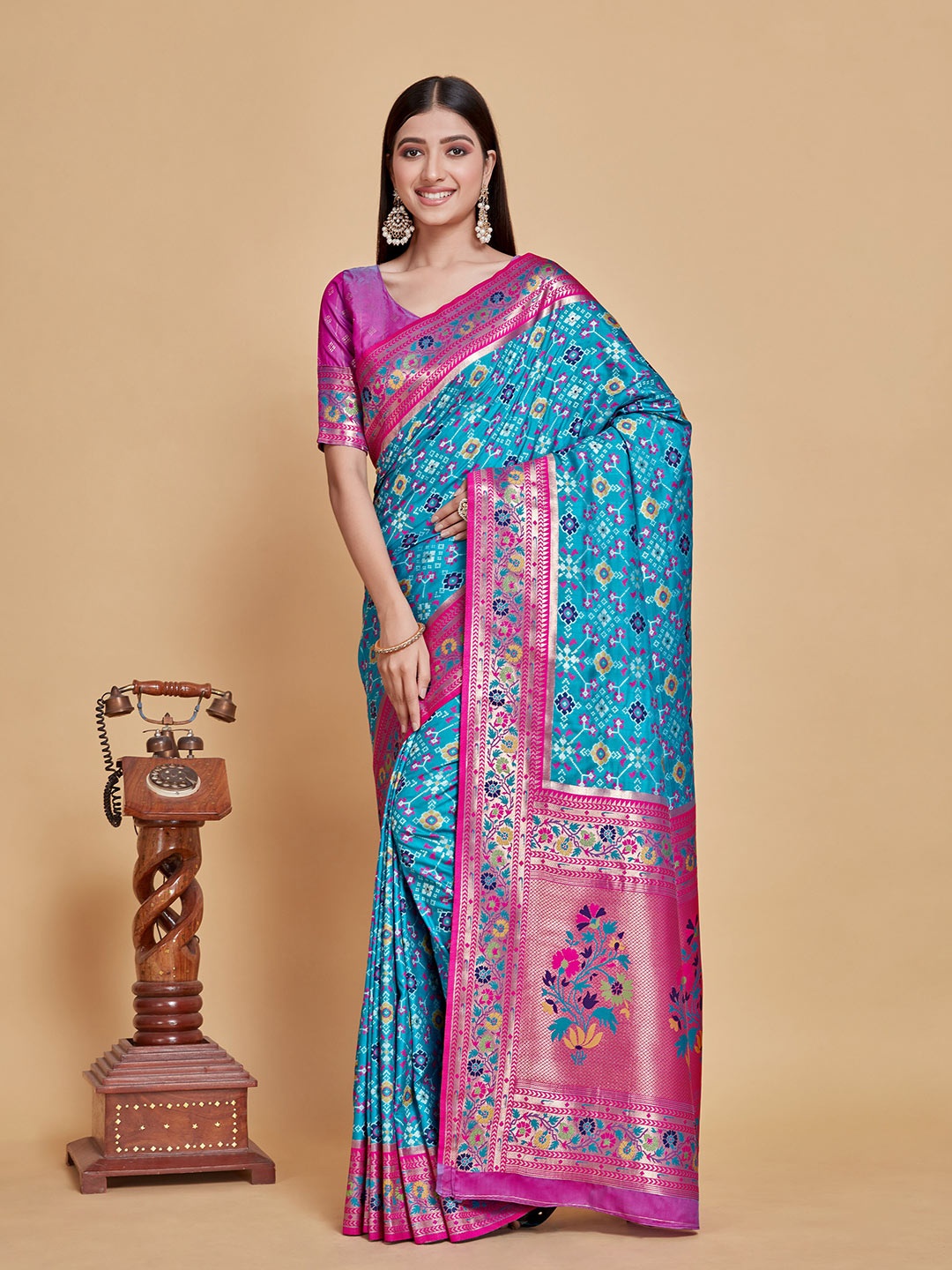 

MIMOSA Woven Design Zari Patola Saree, Turquoise blue