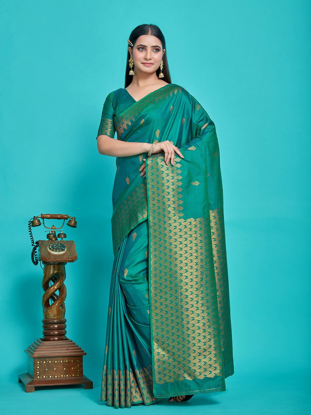 

MIMOSA Ethnic Motifs Woven Design Zari Kanjeevaram Saree, Teal
