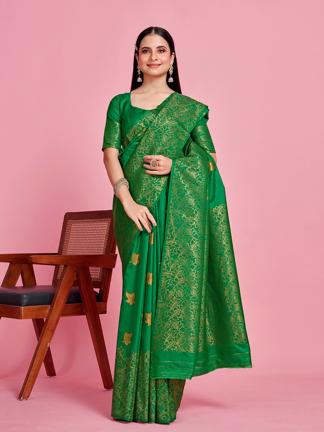 

MIMOSA Ethnic Motifs Woven Design Zari Art Silk Kanjeevaram Saree, Green