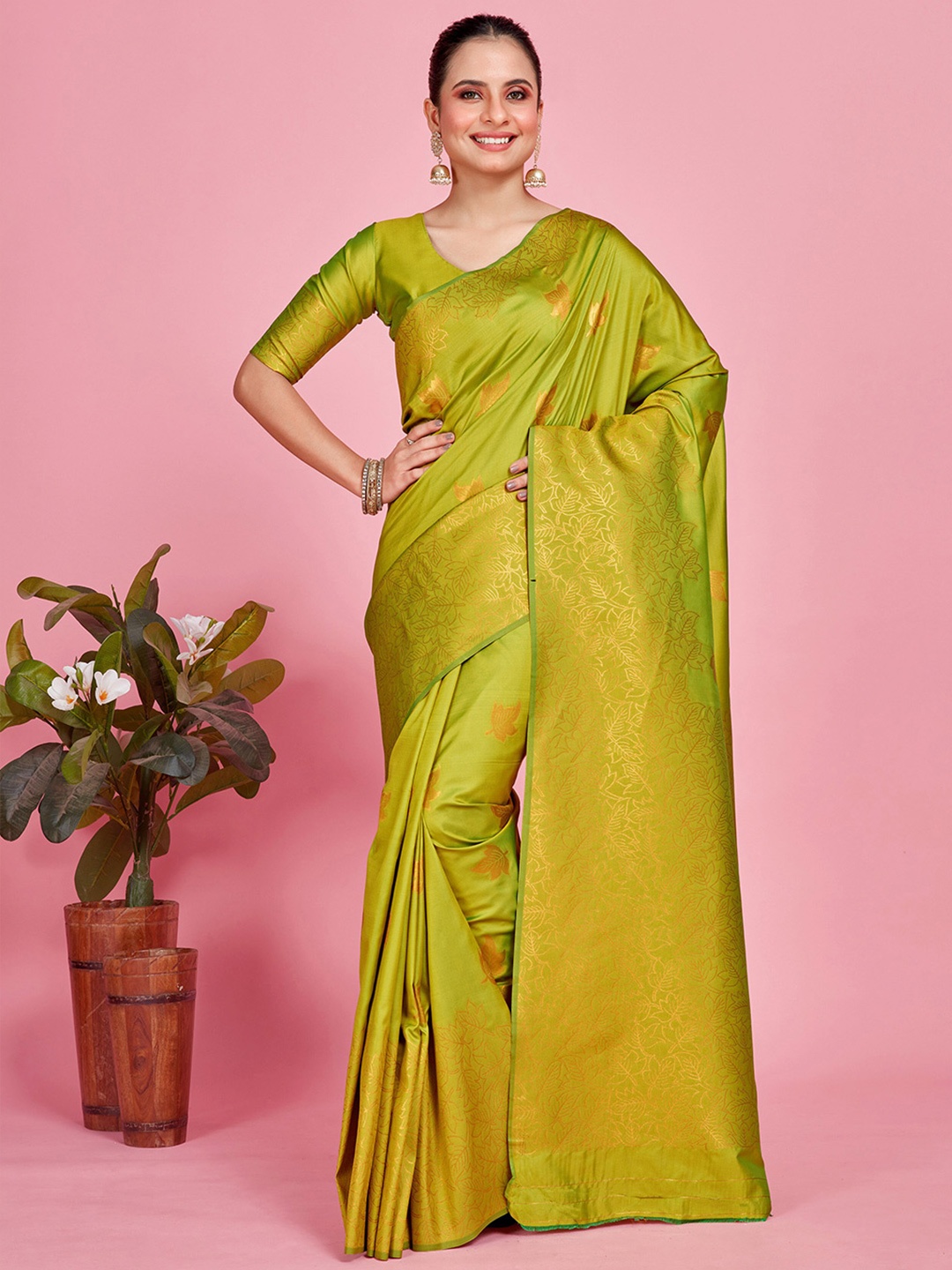 

MIMOSA Floral Woven Design Zari Kanjeevaram Saree, Lime green