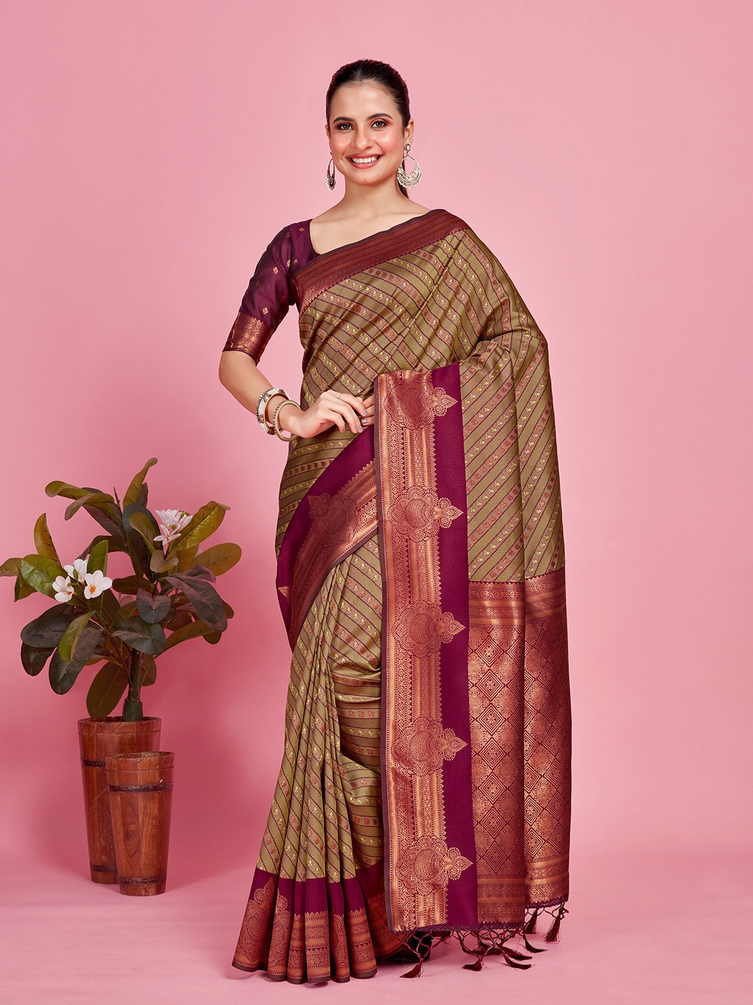 

MIMOSA Ethnic Woven Design Zari Kanjeevaram Saree, Olive
