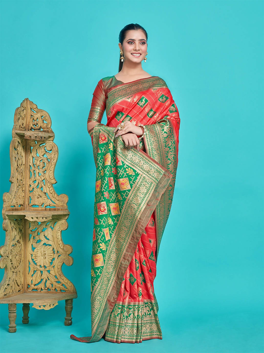 

MIMOSA Ethnic Motifs Woven Design Zari Art Silk Kanjeevaram Saree, Coral