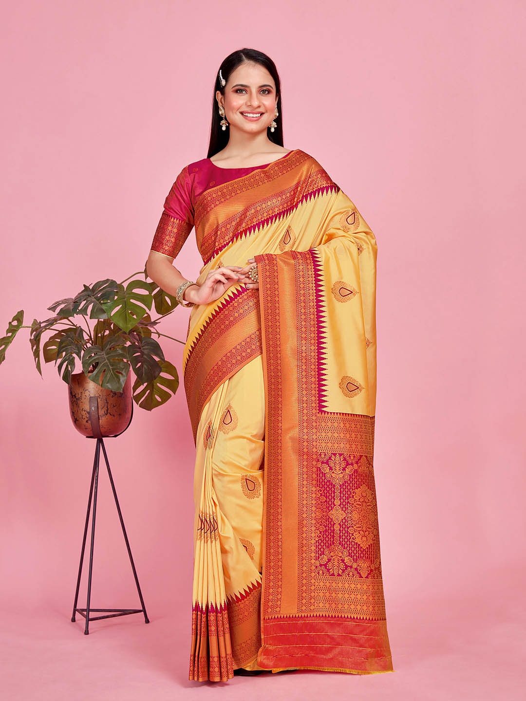 

MIMOSA Ethnic Motifs Woven Design Zari Art Silk Kanjeevaram Saree, Yellow