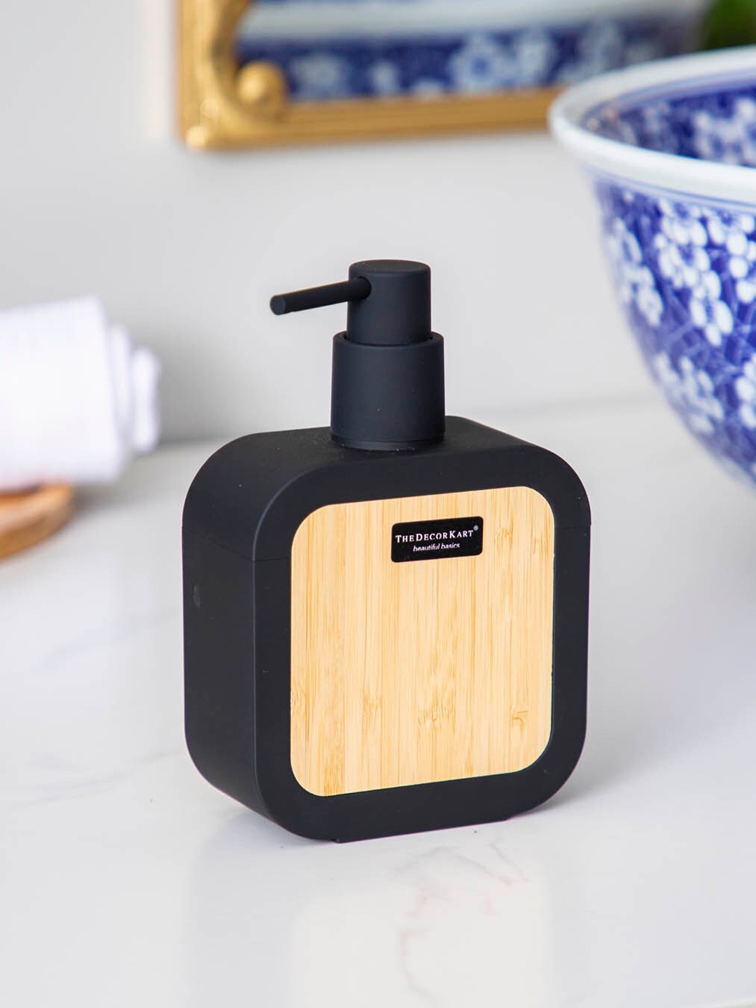 

THEDECORKART Black Solid Soap Dispenser, Beige