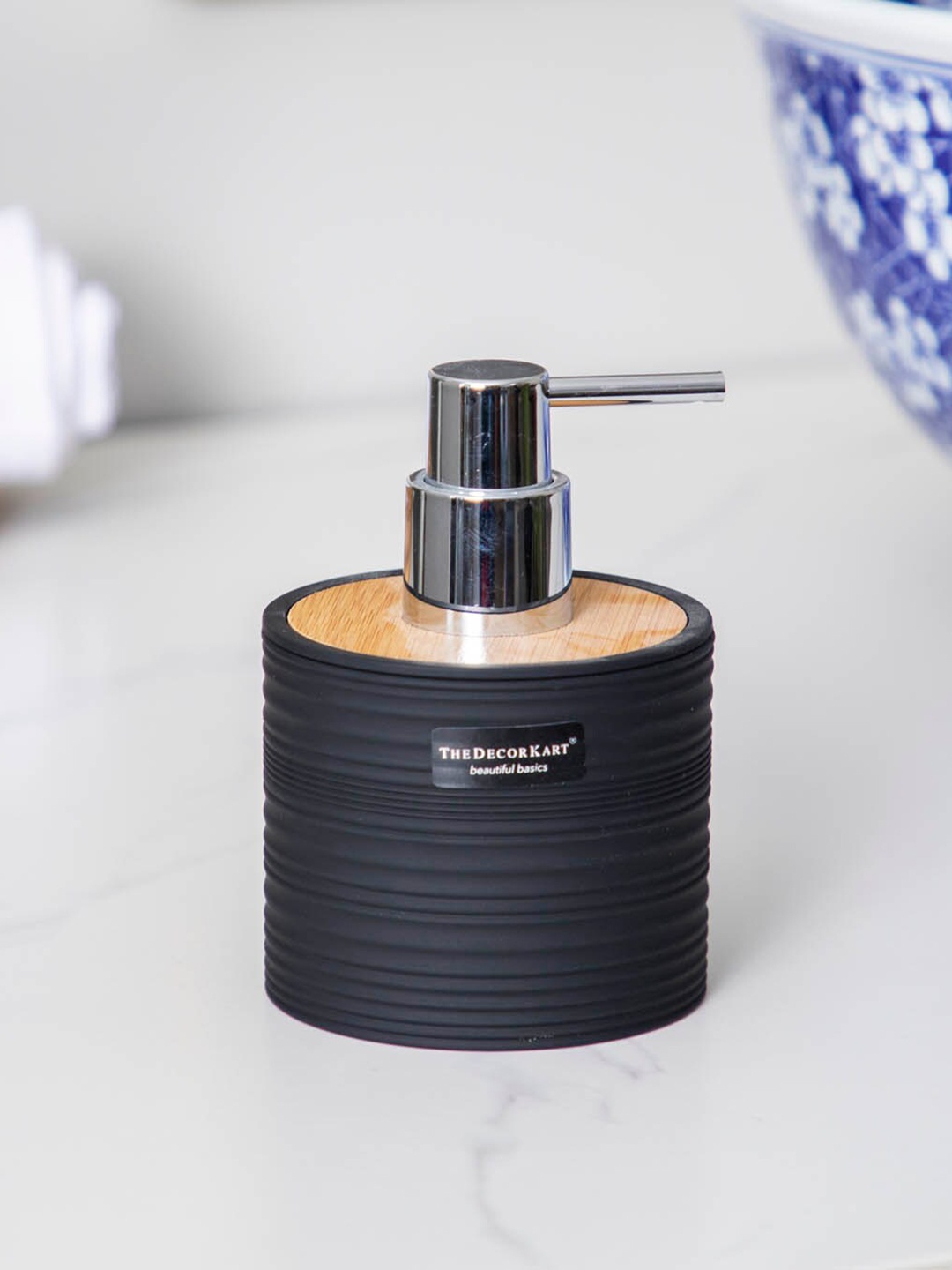 

THEDECORKART Black Textured Soap Dispenser