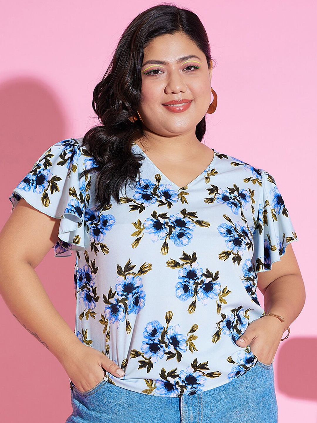 

Berrylush Curve Plus Size Green Floral Printed Regular Top, Blue