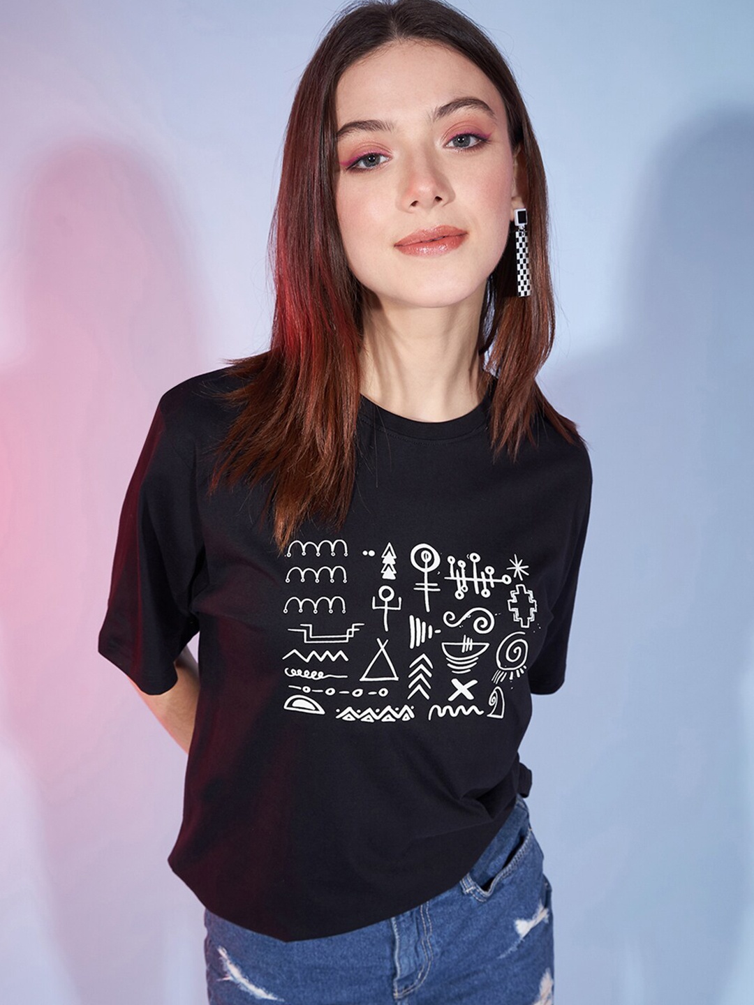 

DressBerry Black & White Graphic Printed Cotton Oversized Crop T-Shirt