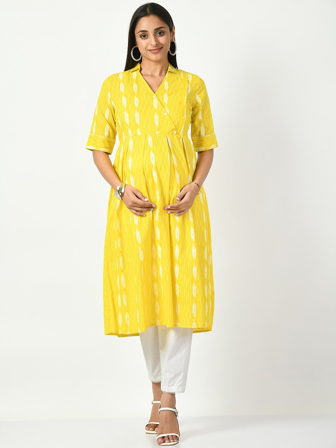 

Aaruvi Ruchi Verma Ethnic Motifs Printed Shirt Collar Angrakha A-Line Maternity Kurta, Yellow